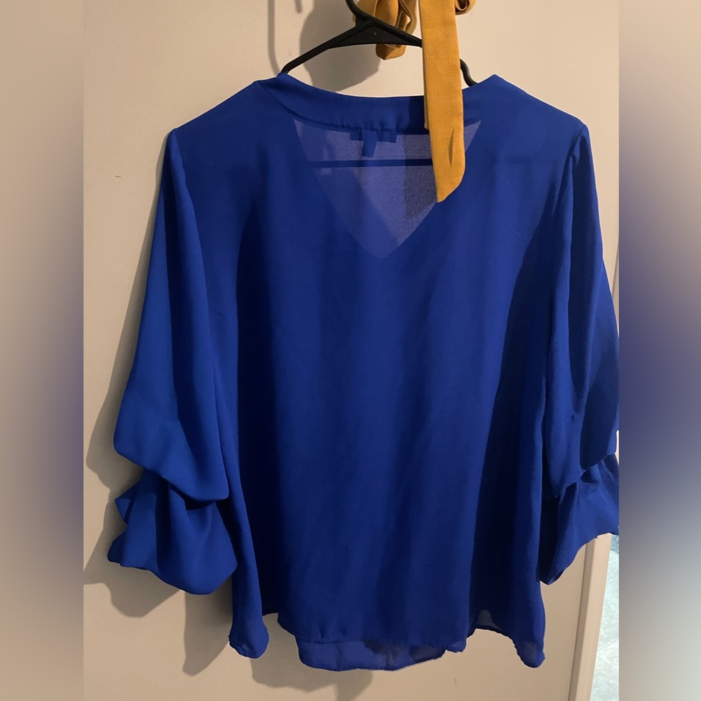 Blue Amazon size small blouse
